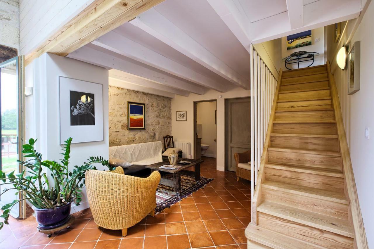 La Grange D'Oustaud Bed & Breakfast Vérac Eksteriør bilde